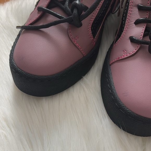 Giuseppe Zanotti ‘Donna’ Leather Sneakers - Picture 7 of 8